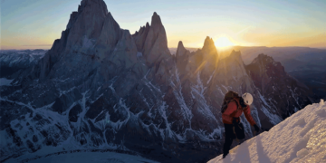 A murit un alpinist român pe traseul din masivul Mont Blanc