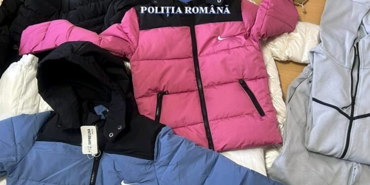 Acțiunea „Jupiter”: Descinderi la escrocii din vestul ţării – Haine şi încălţăminte confiscate, două persoane reţinute