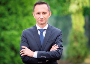 Orban: Alin Nica încearcă să-i păcălească pe oameni