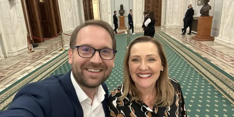 🔵 În timp ce Timișoara se confruntă cu probleme reale, Dominic Fritz preia conducerea de facto a USR